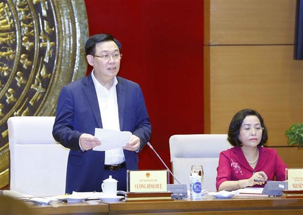 Top legislator mulls over deputies’ affairs for upcoming elections